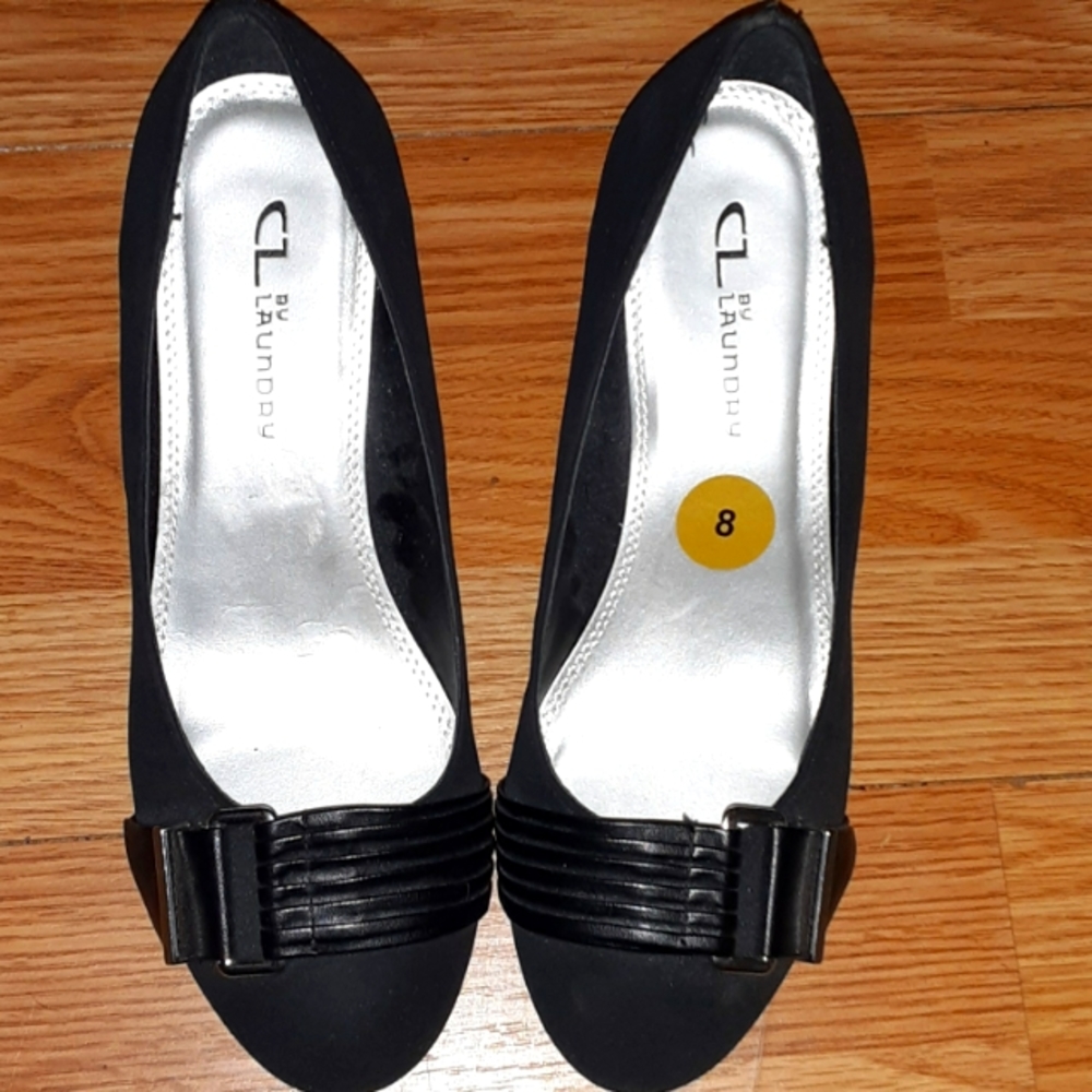 Cl by Laundry Womens Black wedged heels